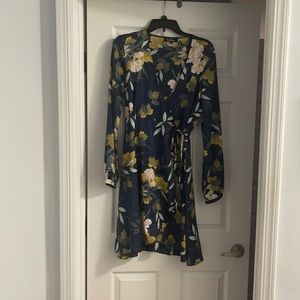NWT Lulus navy blue printed wrap dress